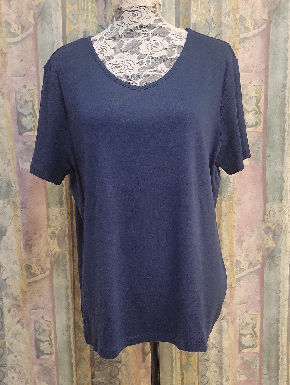 White Stag Navy Short Sleeve V-Neck Tee